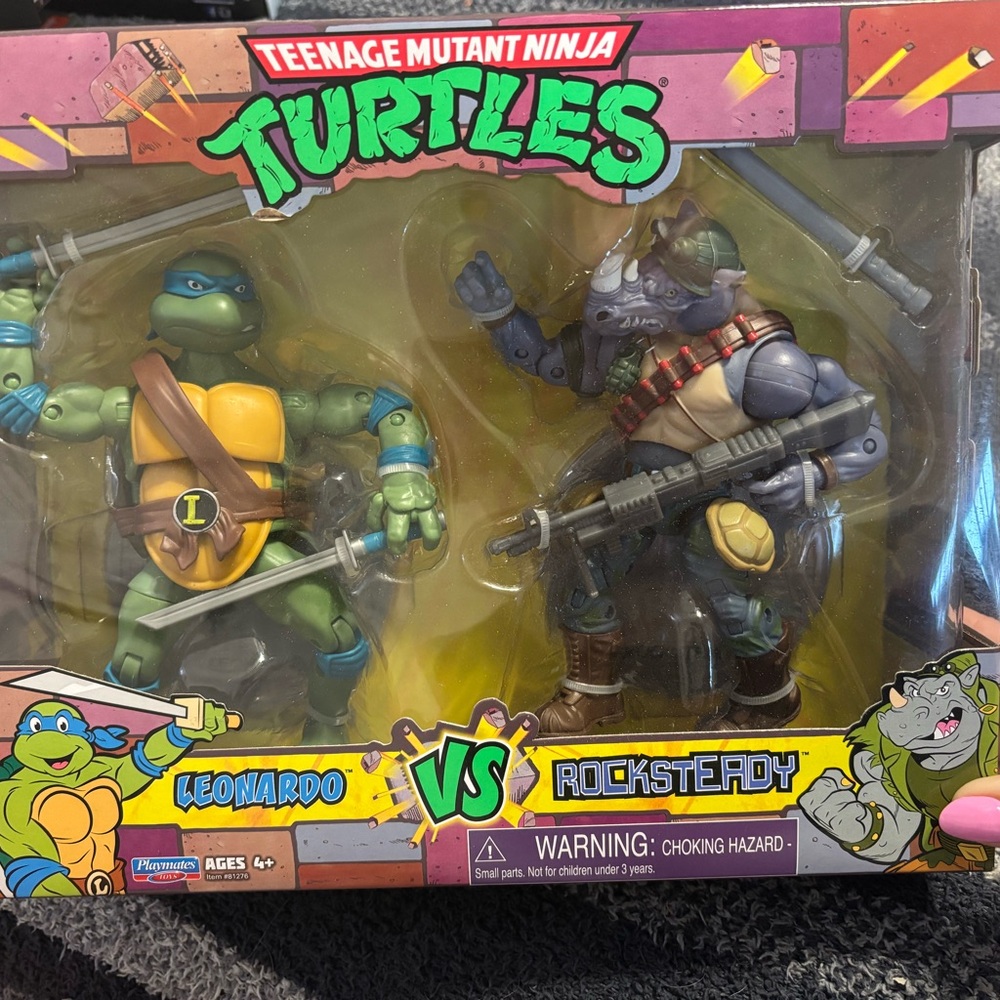 Leonardo vs Rocksteady Action Figure Set - Green